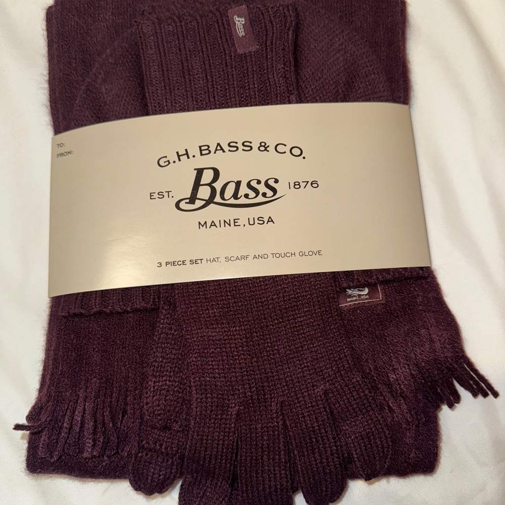 G.H. Bass & Co. Burgundy Hat, Scarf, and Glove Set